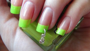 фото ногти нарощенные френч зеленый
