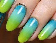 Дизайн ногтей зеленого цвета