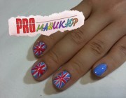 Флаг Великобритании на ногтях